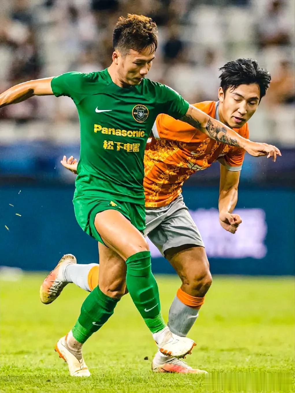 中超联赛最新积分榜、第二十六轮战报:
排名/球队/胜平负/进球失球/积分
1/上