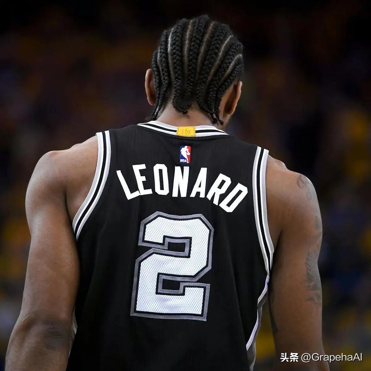 NBA Retweet更新X，晒出一张快船球员科怀-伦纳德的照片与球迷分享。
