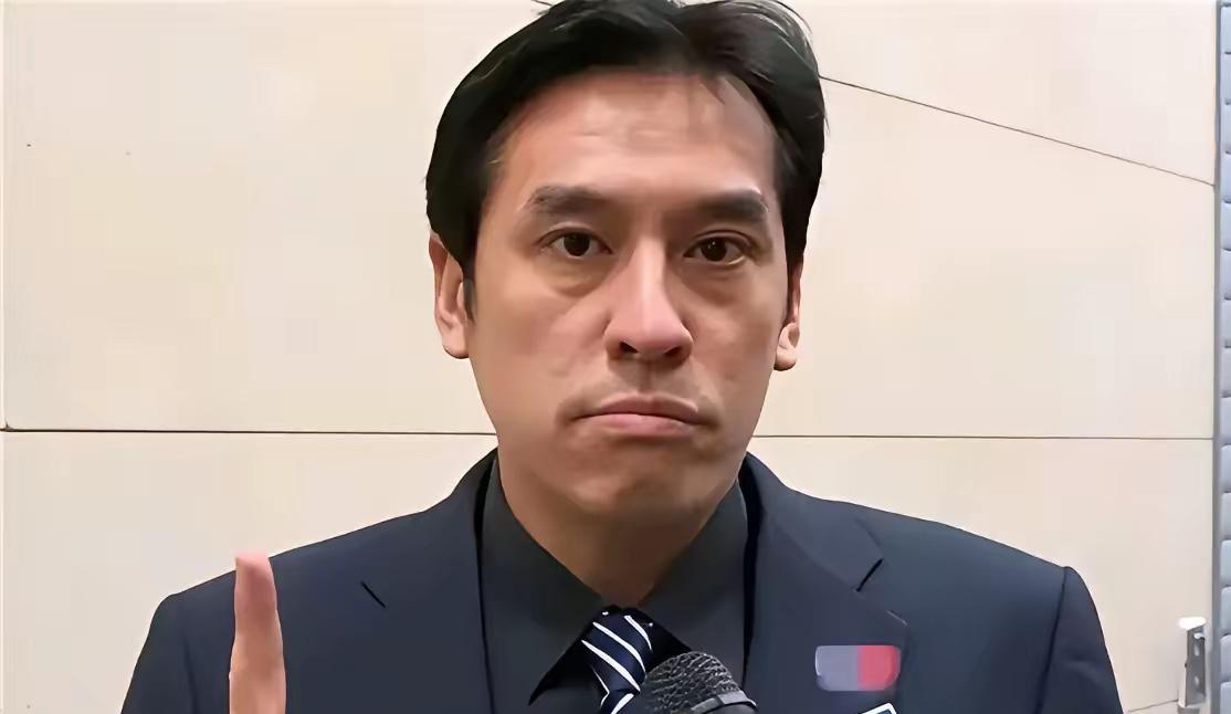 嚣张！绿营名嘴黄暐瀚妄称：大陆跟台湾各自有各自的制度，不要一天到晚否定对方、不认