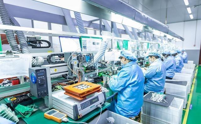 看到一个挺有意思的观点：如果欧美国家给越南、印度这两个国家长期免关税，不出十年，