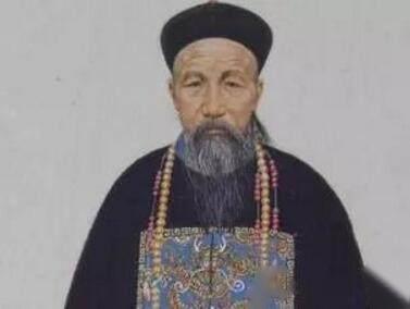 1868年12月，权倾一时的两江总督曾国藩怀着对清廷的期待，奉诏入京，首次面见两