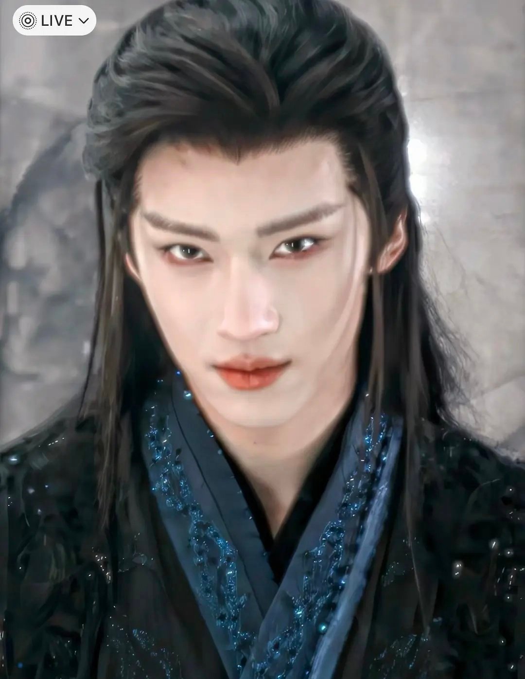 闫桉也独得小四恩宠 ​​​