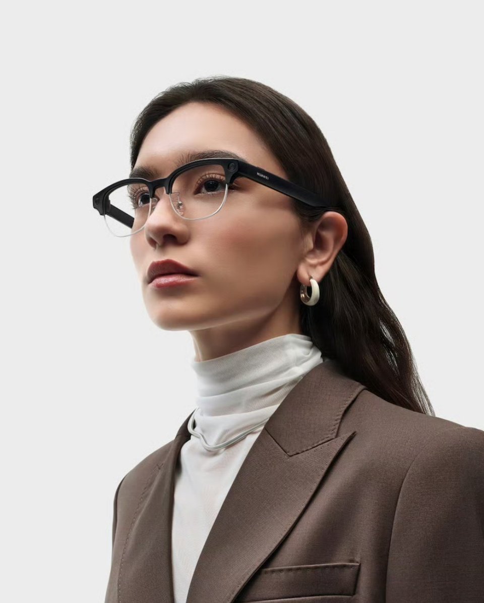 华为这次出的AI眼镜，竟然没有大框的习惯了大框的眼镜，感觉现在这种正常框的，有点