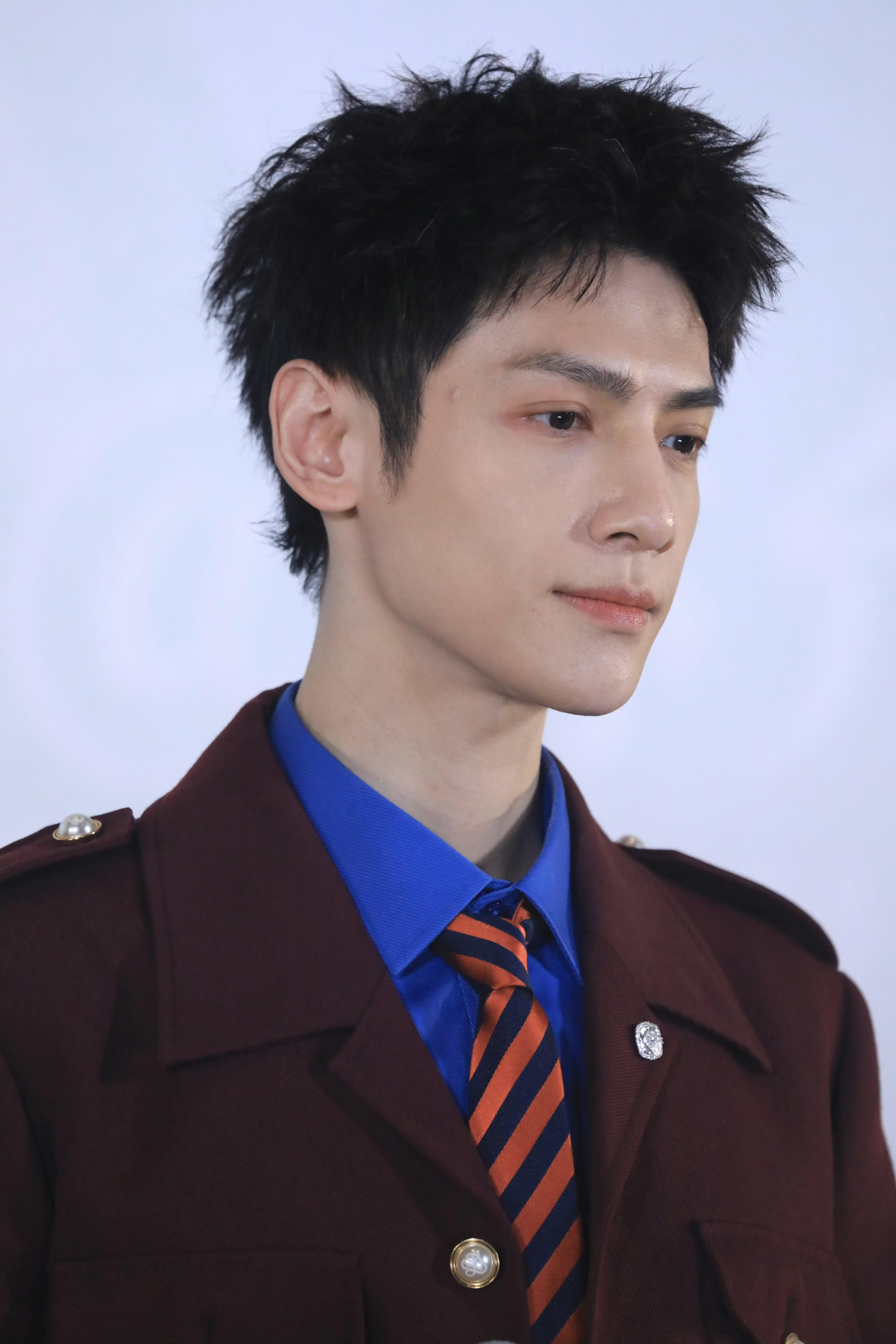 比生菜🥬都生的图，我这是粉到神仙了吗🥰🥰🥰 ​​​