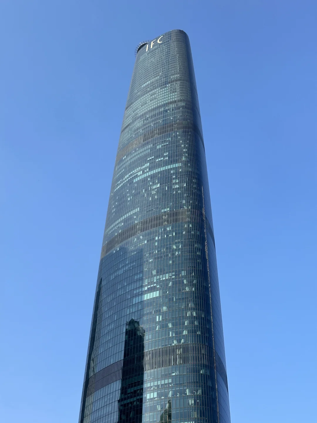 花城汇白天拍西塔！阳光是最好滤镜🌞