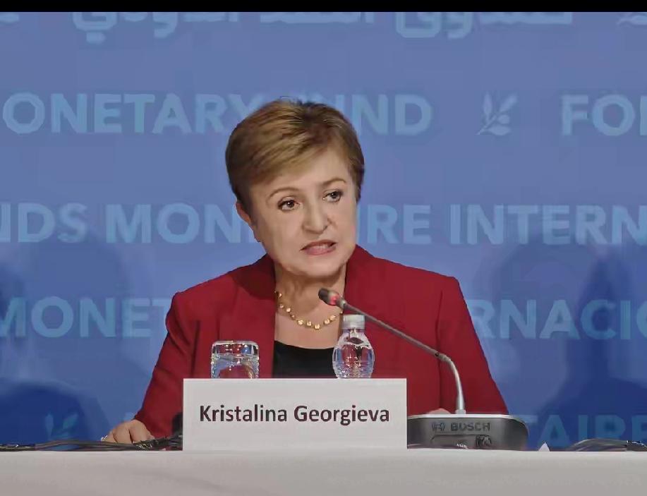 12月1日至10日，IMF来中国进行交流。10日IMF总裁格奥尔基耶娃表示，预计