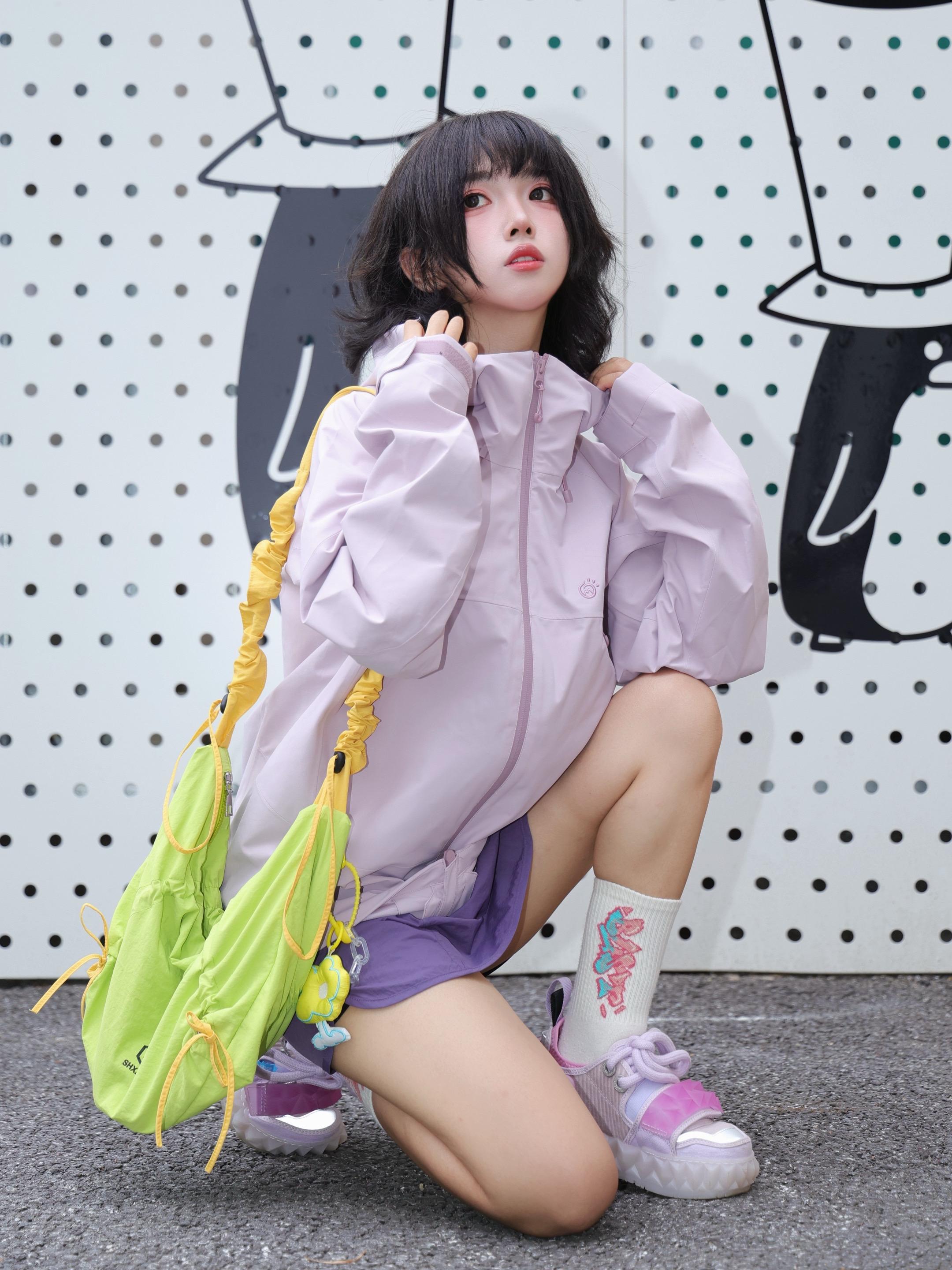 拍都拍了，不发不合适叭。  💜