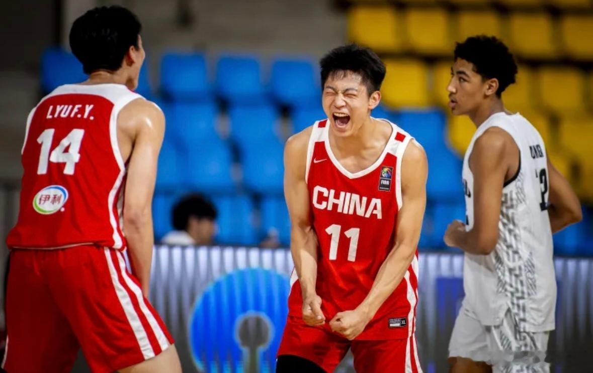 挺进决赛，中国U18男篮79-66击败新西兰U18男篮亚洲杯半决赛，中国U18男