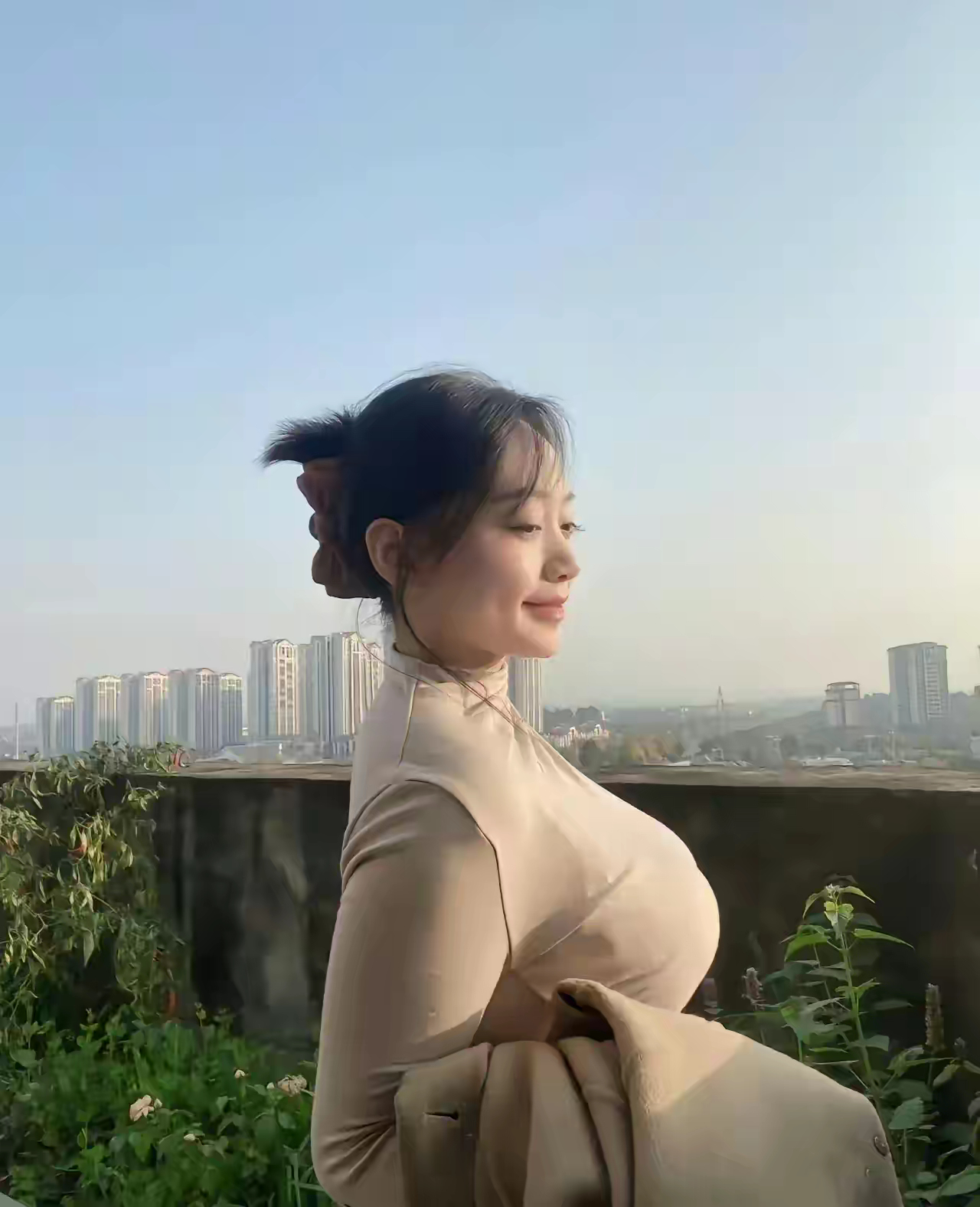 奶奶常说，这些道理得记牢：1. 对门邻居，别走太近。2. 住女婿家，别超过三天。