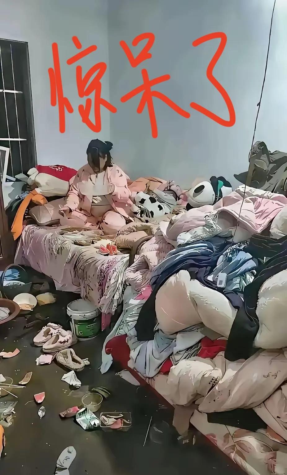 哎呀妈呀！这生存能力太强了！

无法用语言描述，找豆包问了下：

这张图片展示了