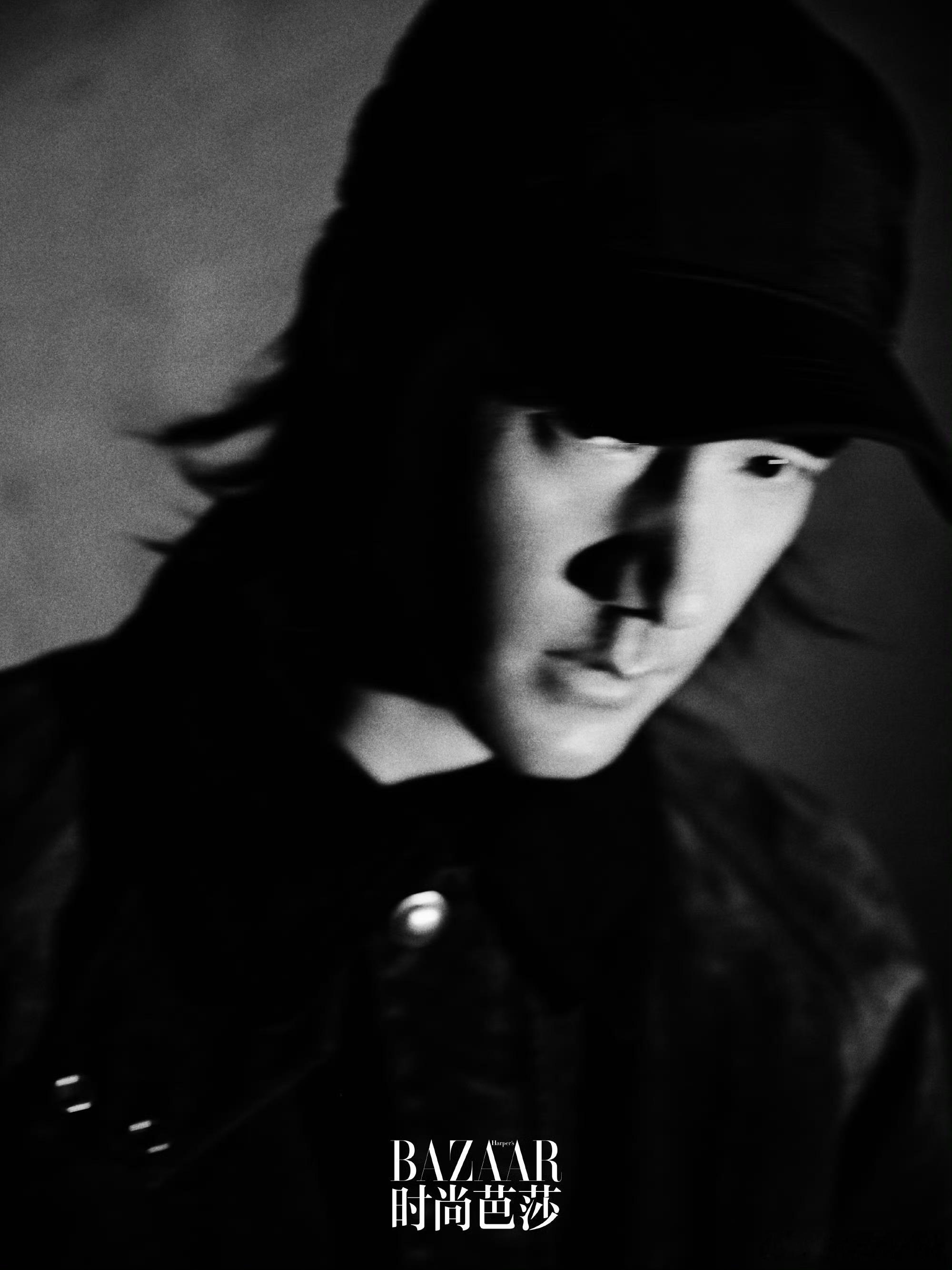 感觉回到《捕风追影》里面的熙蒙&熙旺了，故事感超绝，表现力超强，芭莎真的好会拍！