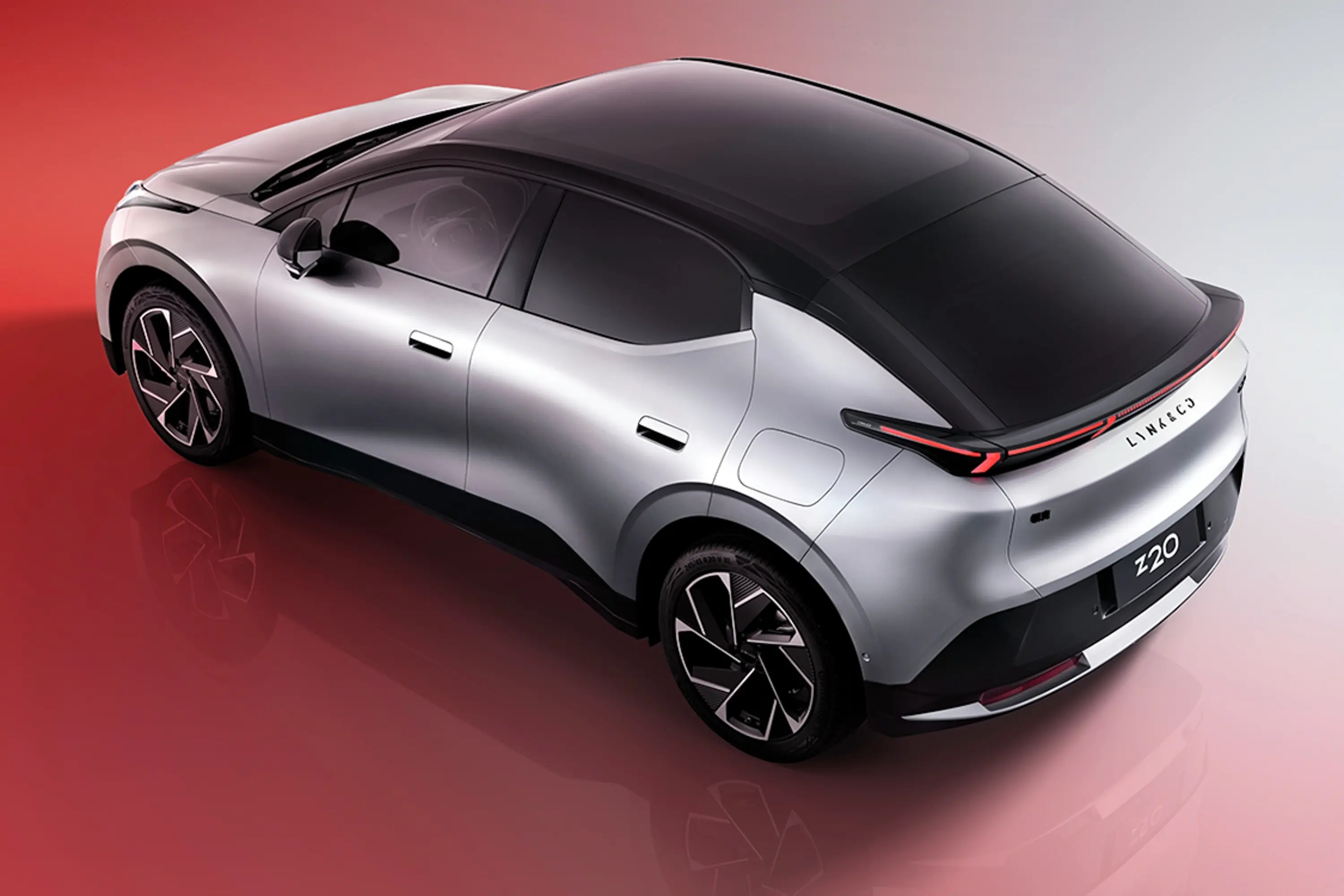 最近开领克 Z20 通勤 + 露营，越开越对味。外观真的长在审美上，溜背线条 +