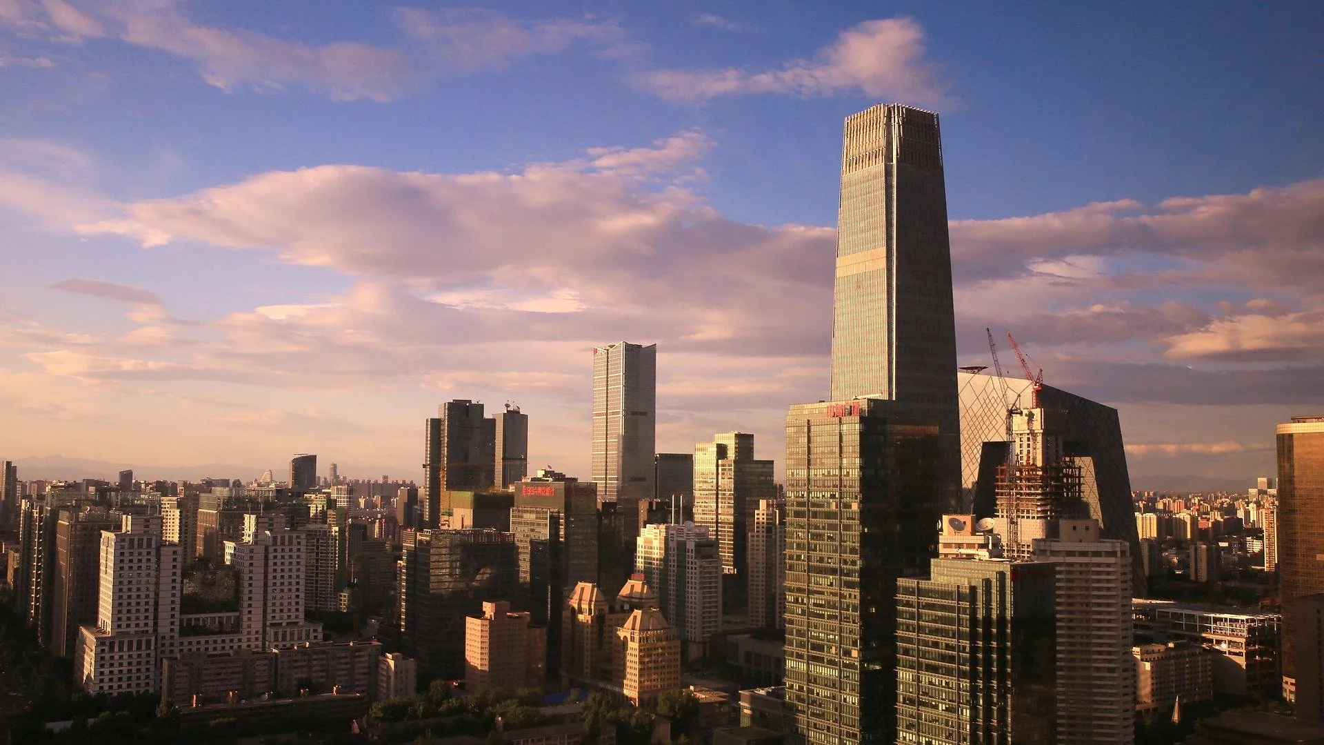 8月7日，中国海关总署发布的统计数据显示，2025年1-7月，中美贸易额为337
