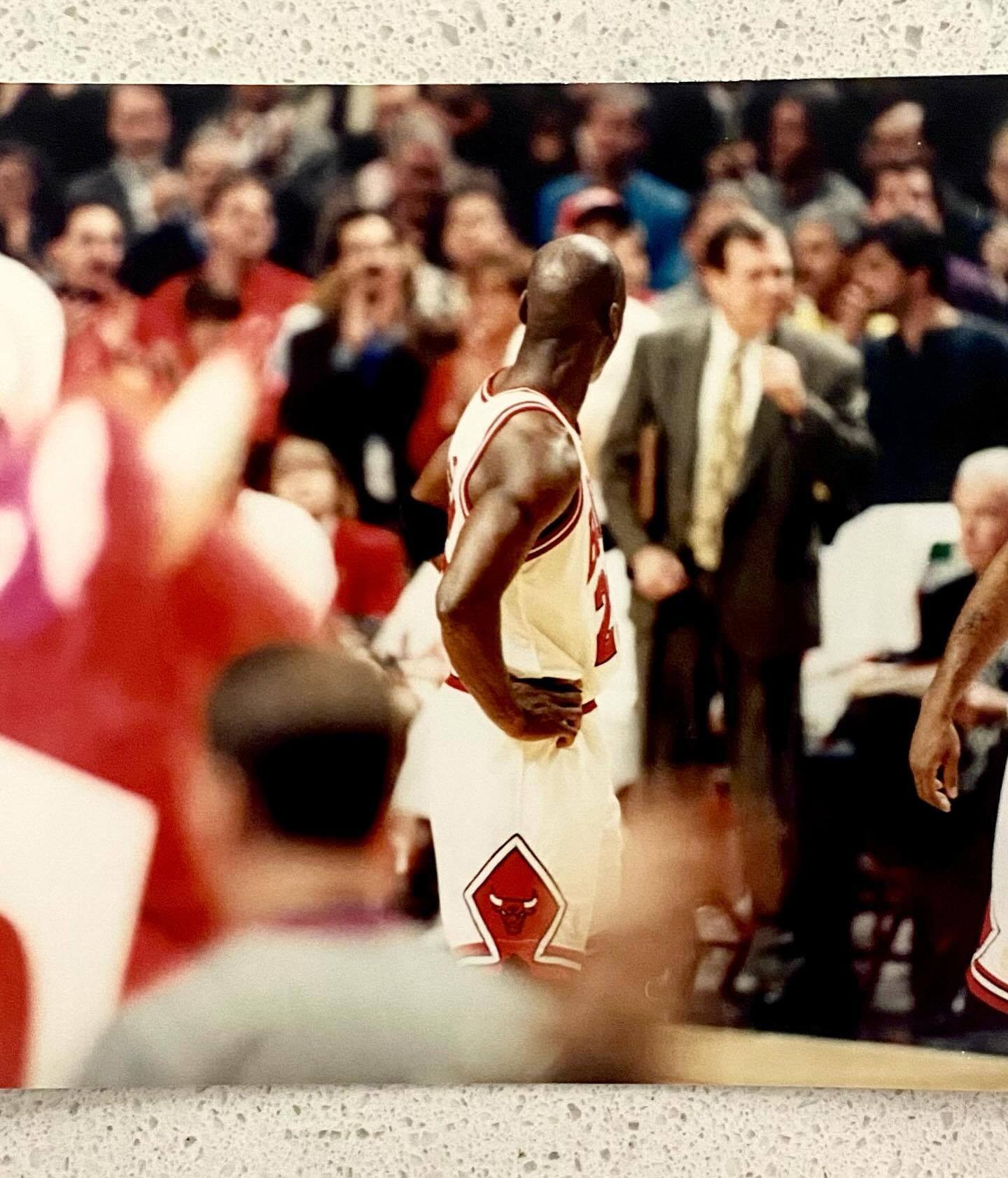 Michael Jordan 叉腰肌 