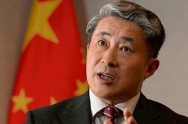 薛剑“越战越勇”！当众提出“中国有权驻军日本”，高市早苗居然向美、英、法、德、意