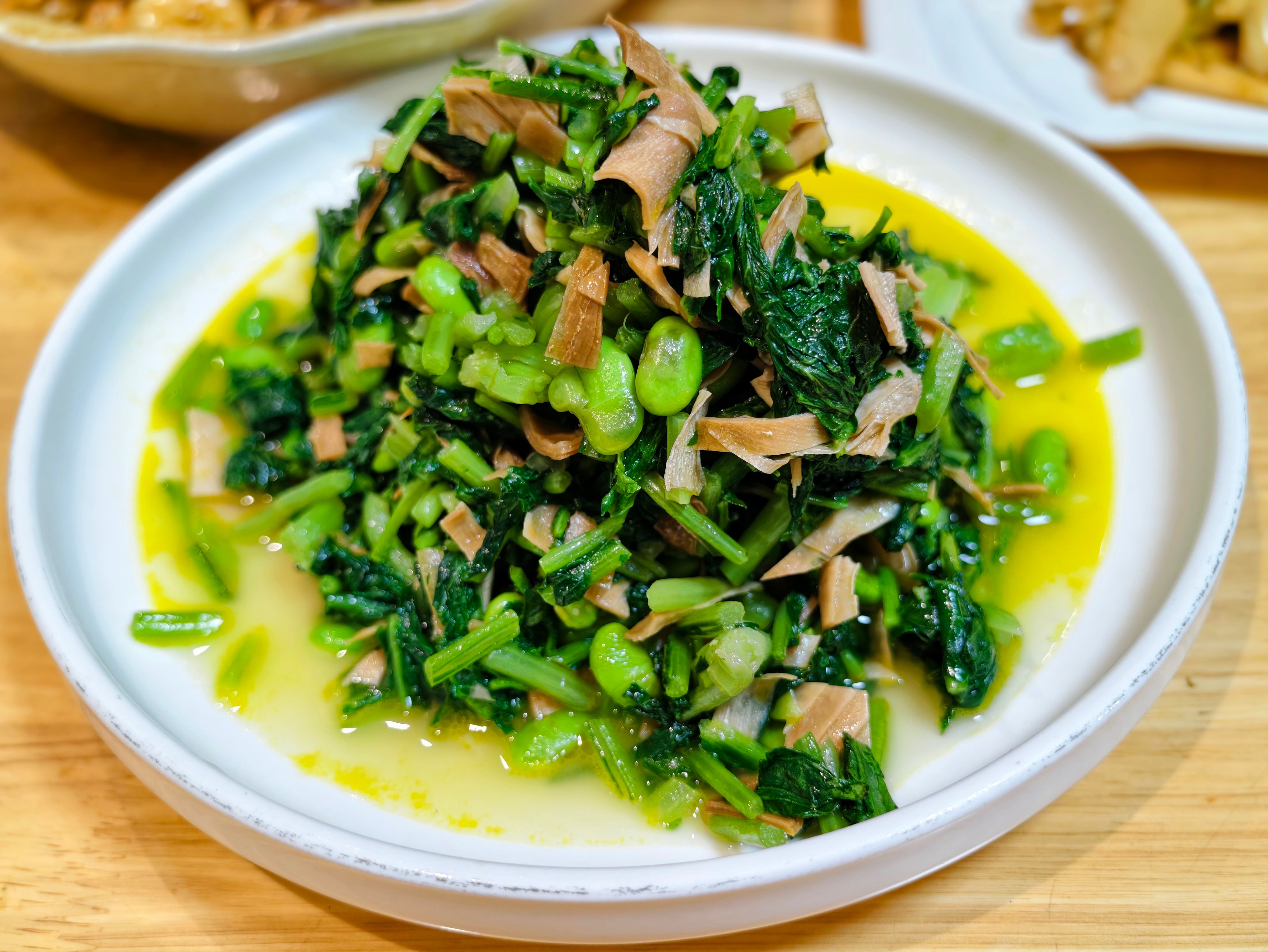 车充电，人吃饭，山里菜就是好吃[馋嘴]  ​​​
