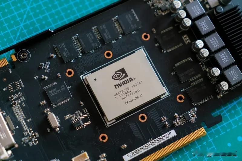 英伟达市值一夜蒸发1429亿美元 当地时间11月20日，美股三大指数坐了回“过山