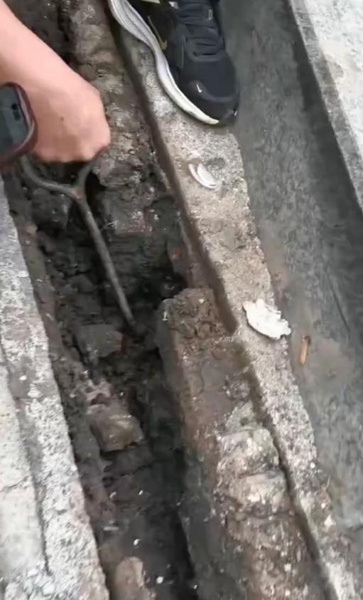 “骗人不能骗自己！”重庆，一大道刚遭遇积水2米严重内涝，6月10日就有市民打开路