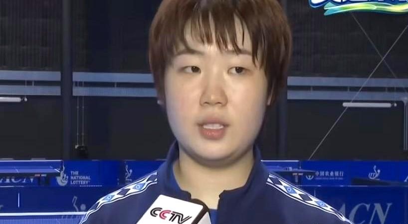 国乒小将蒯曼刚到伦敦，一觉醒来还头有点晕，欧洲时差真不是闹着玩的。

她和陈熠同