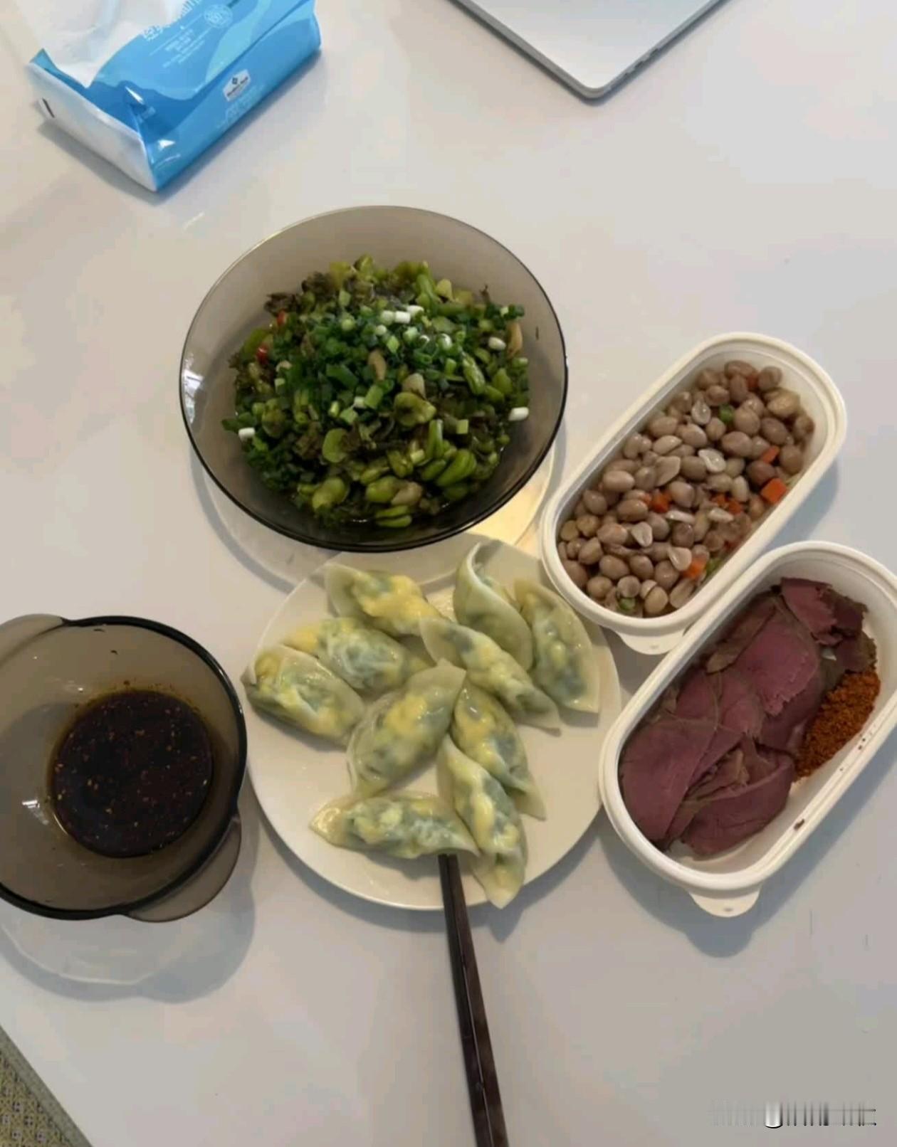✌🏻周3️⃣啦
         🥨常快乐
                