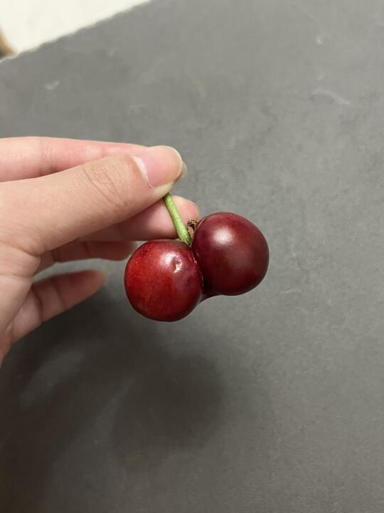 咋回事！感觉被一个樱桃🍒冒犯了😂