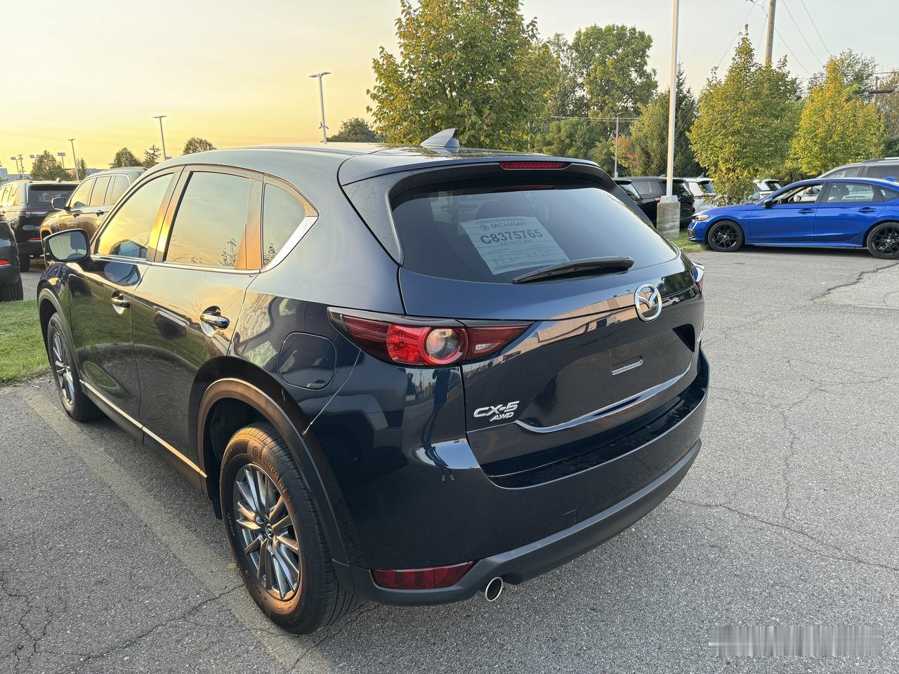 我已经告诉了两个儿子我们的家底

看网上有不少人在讨论，要不要把家底告诉孩子。我