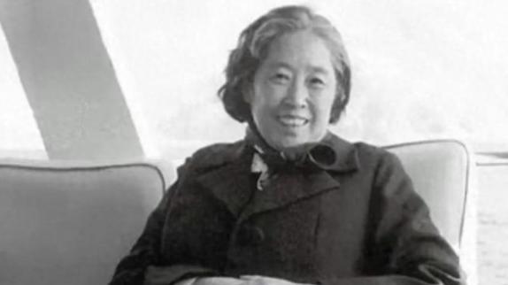 1979年，王光美终于走出了监狱，令她没想到的是，第一个来拜访的人，竟是毛主席昔
