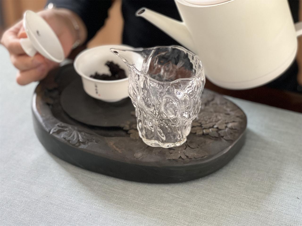普洱茶崩盘，09年的冰岛老熟茶只要25元？
假的，别信！别买！
最近几年，普洱茶