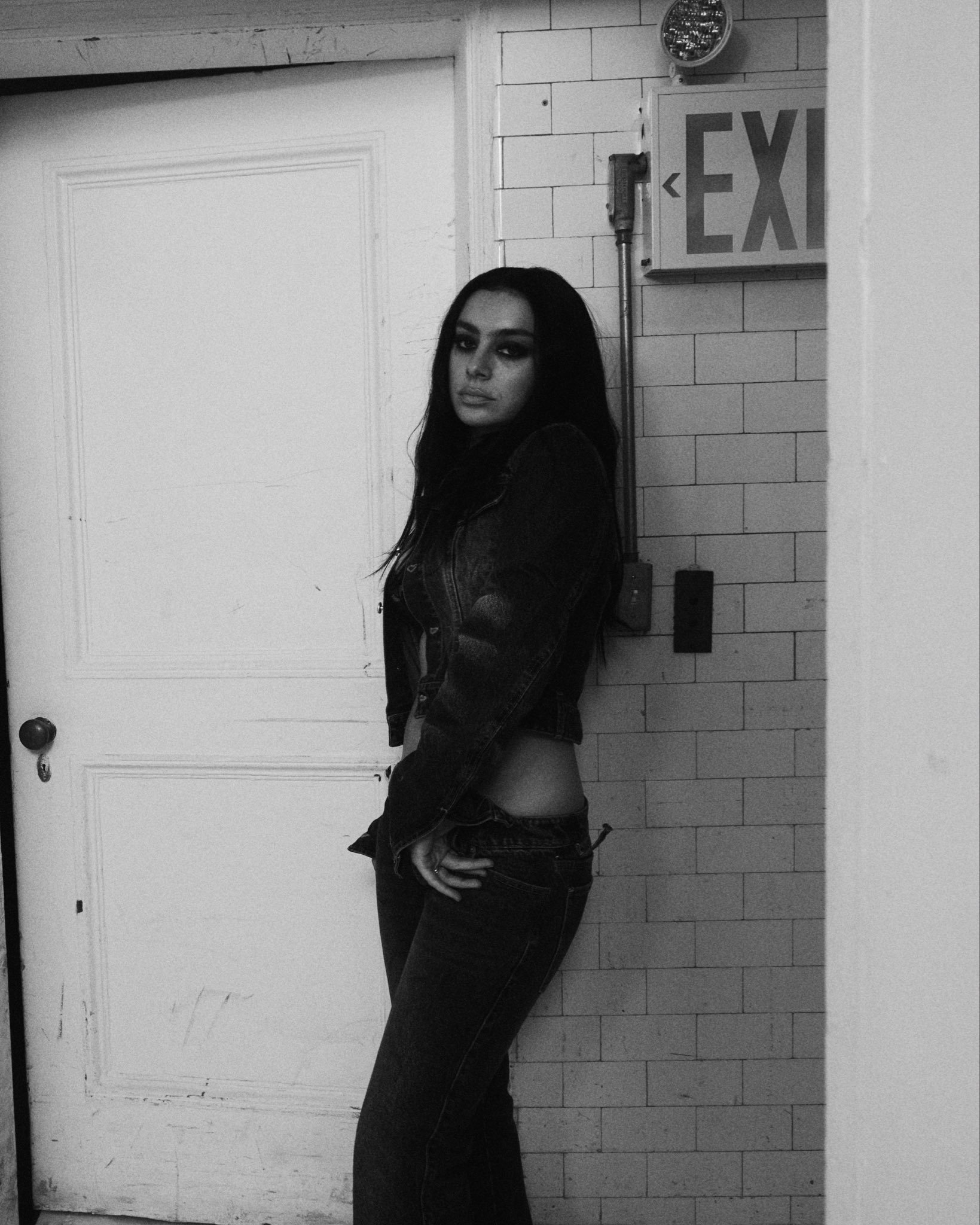 Billboard 官网对 Charli xcx 第七张录音室专辑『Music,