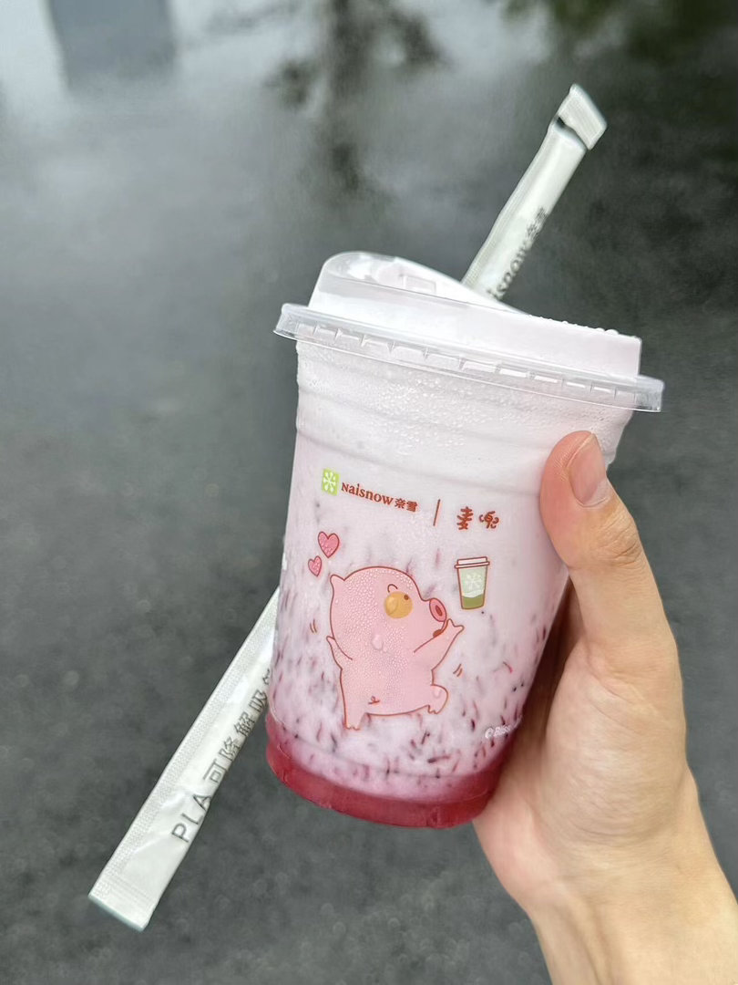 泡泡玛特告奈雪的茶获赔32万从70后到00后的童年回忆，麦兜联名饮品闭眼冲不踩雷