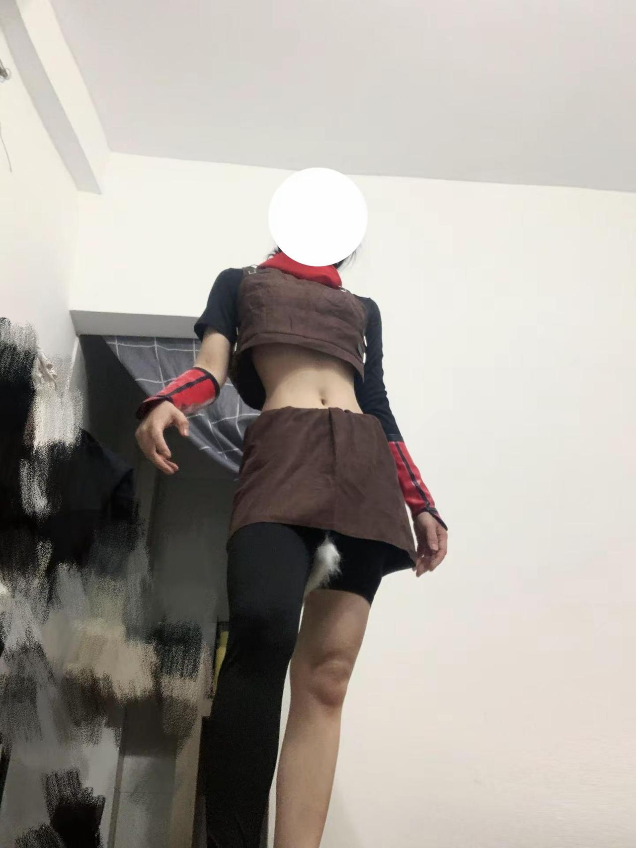 试个衣。试衣 迷宫饭