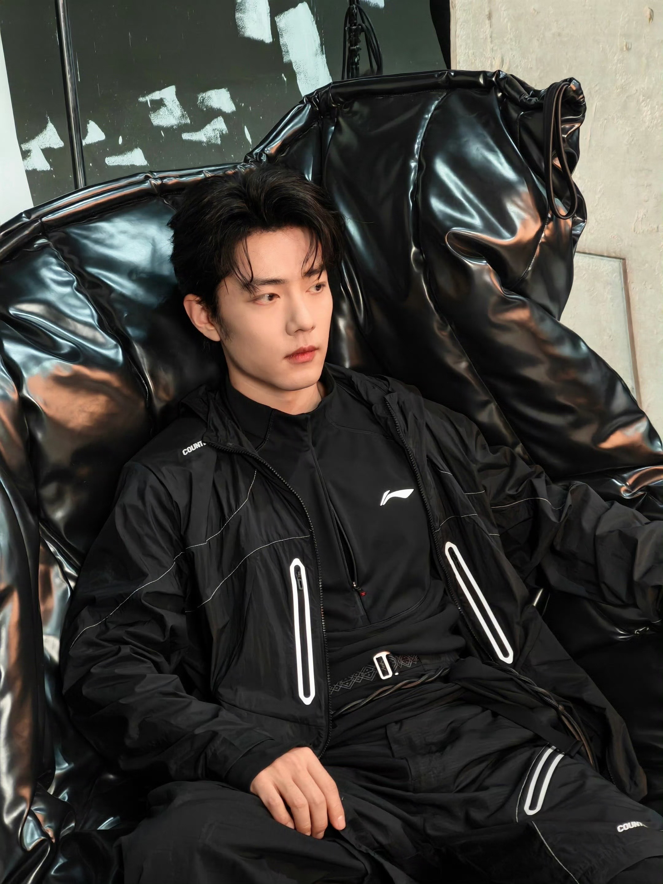 【肖战手握3部待播剧】果然作品就是演员的底气肖战手握3部待播剧《十日终焉》《谍报