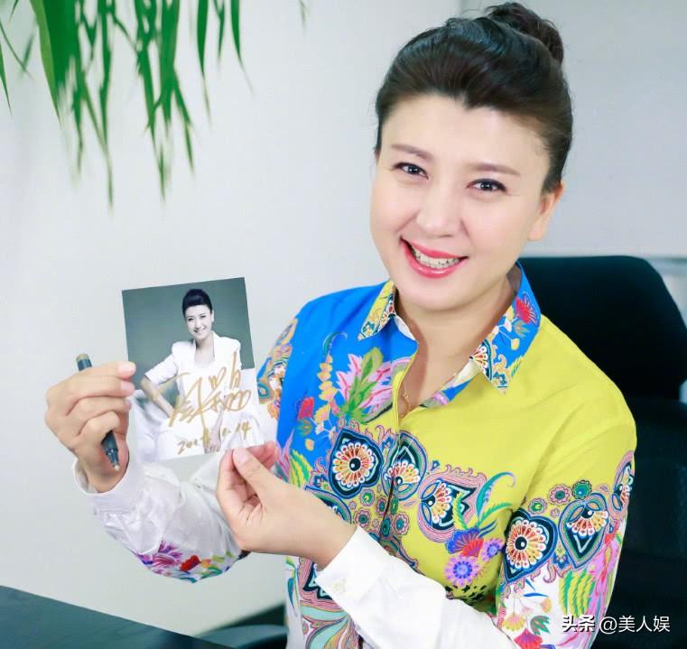 闫学晶账号解封了，未来演艺路充满挑战和变数！

其实闫学晶被平台封号并非是触犯了