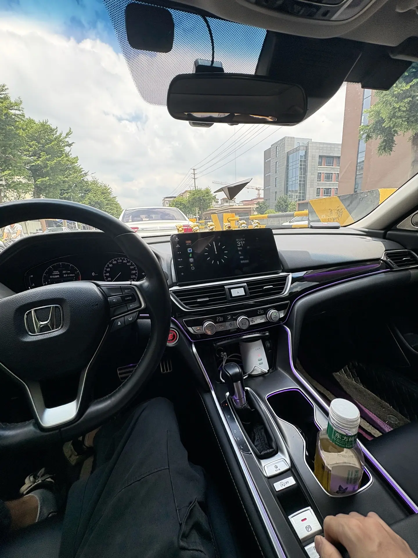 20岁 心比天高 觉得风光无限好现在26岁只觉得人各有命