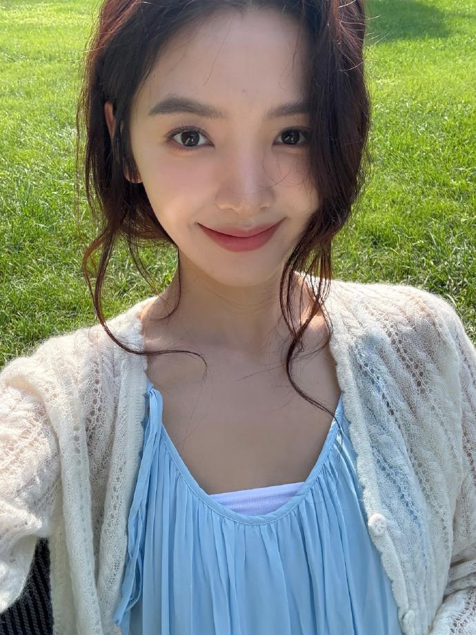章若楠 