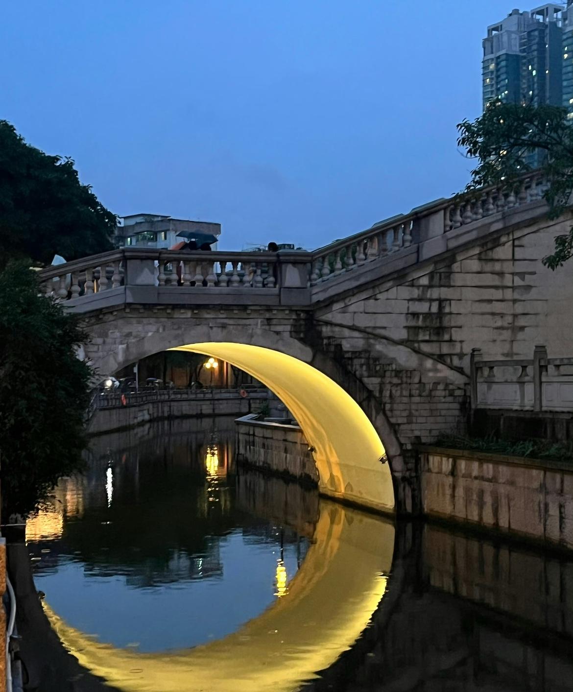 我要开始备考公务员啦，之后今日头条可能很少发了。
题量大、时间紧。
我得专心备考