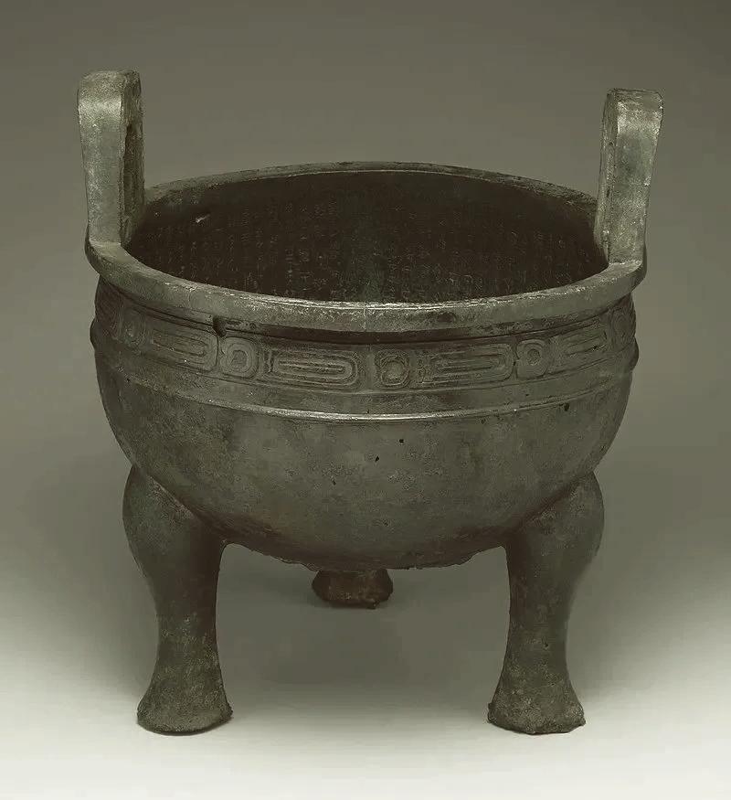 在两岸统一越来越近之际，网络上出现了这样的荒唐论调，说：武统则蛙岛执党会把大量资