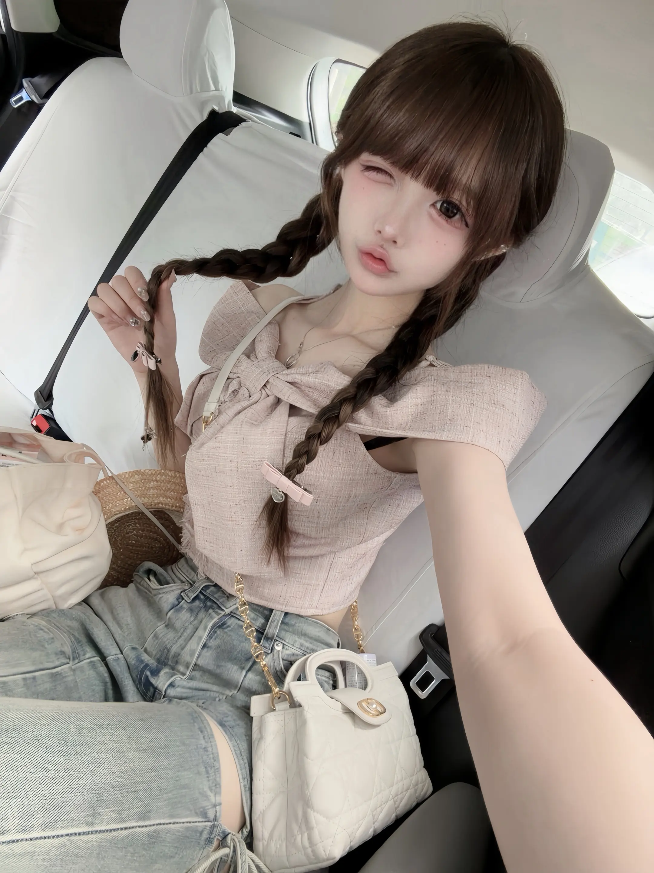 何必拿真心与寂寞去纠缠