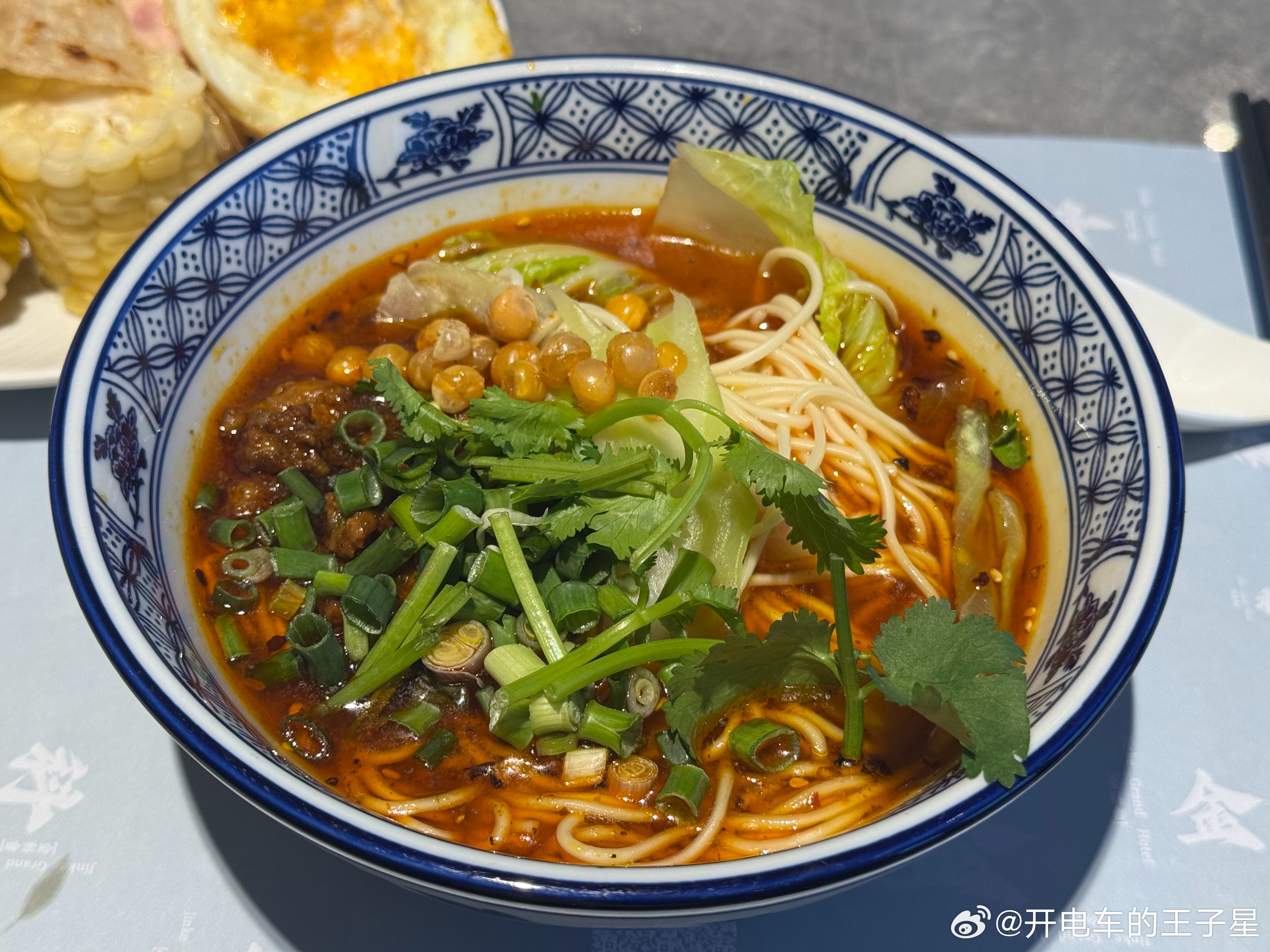 莱重庆出差怎么能少了这么一碗面呢重庆大v聊车我和汽车的日常