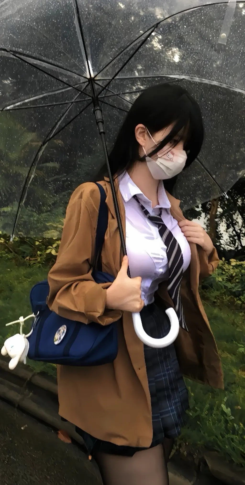 向前走  别彷徨  你我无需再悲伤