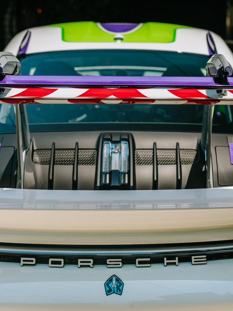 巴斯光年版911 GT3 RS，把动画照进现实，各种细节拉满了保时捷911