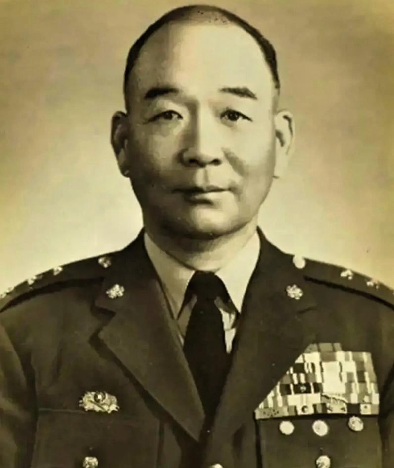 解放战争结束之后，回望国民党一众高级将领，在蒋军嫡系将领之中，张灵甫性格骄矜，邱