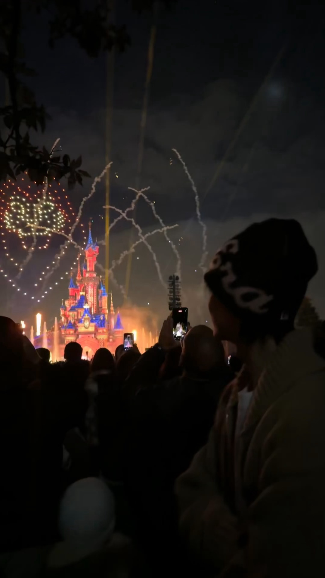 📸眼中倒映着夏夜绚烂的烟火🎇 