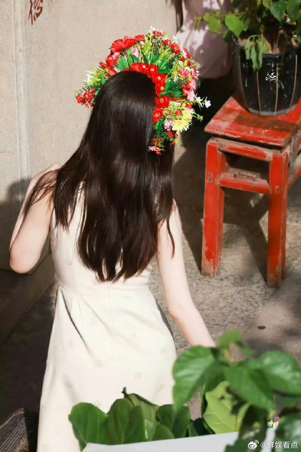 虞书欣灿如繁星簪花造型路透 好美的欣欣子 ​​​