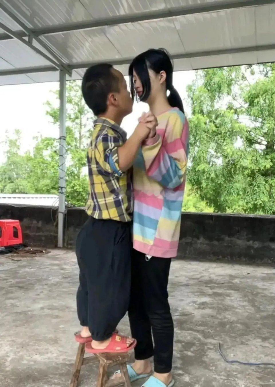 我抽了10包红塔山，但到现在还没弄明白我到底输在哪儿了，真是让人百思不得其解。 