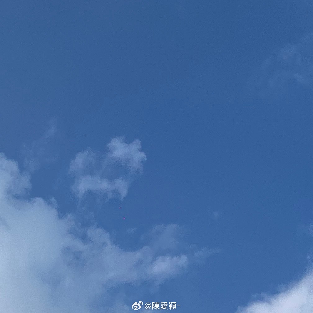 0900人人存善念，并能日行一善，则个人、家庭、社会一定安乐祥和。这世上，有时笑