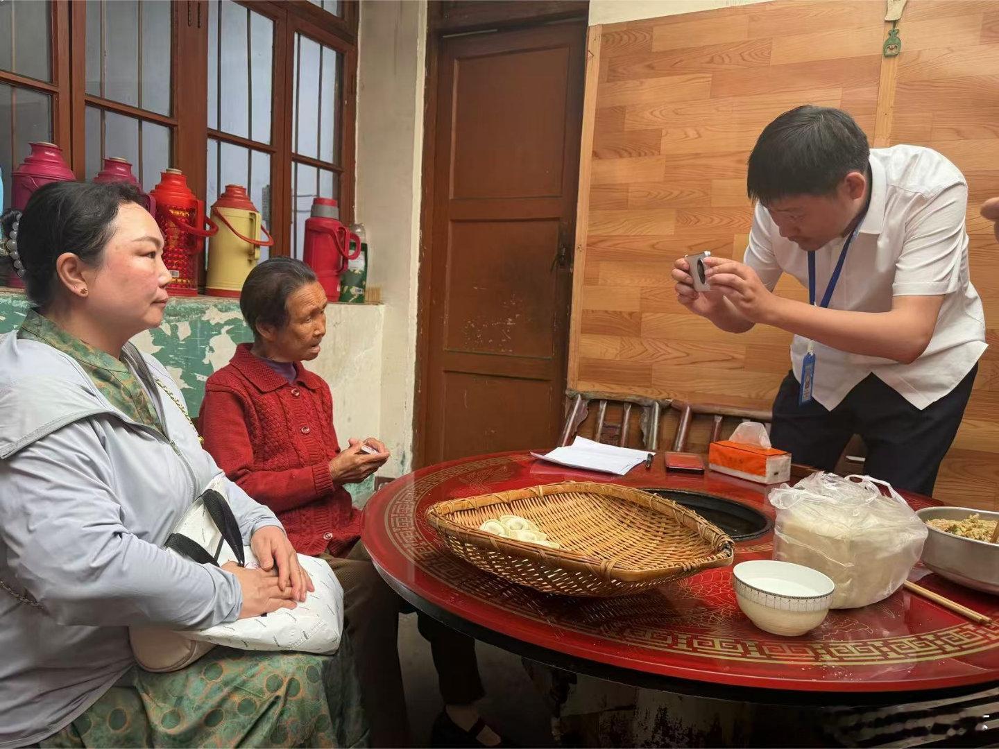 房县 暖心政务办实事 精准服务护特群十堰爆料 房县新闻网讯 通讯员 姜河 廖永红