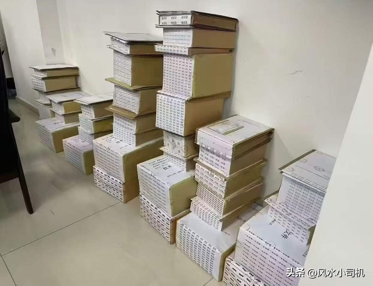 浪费就是犯罪！现在电子投标系统都普及多少年了，上传文件、线上开标、云端存档一套流