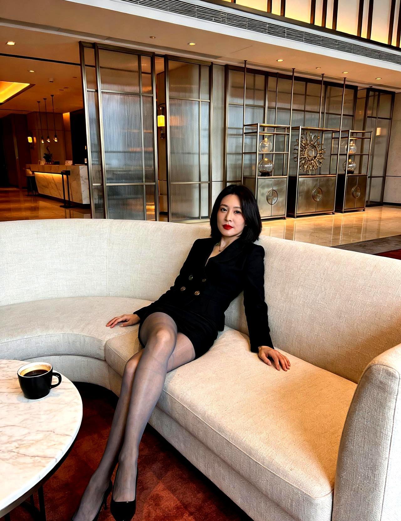 2026衣柜砍掉所有颜色
 
米色、奶白、云舞白三选一，其他全扔。
 
Pant