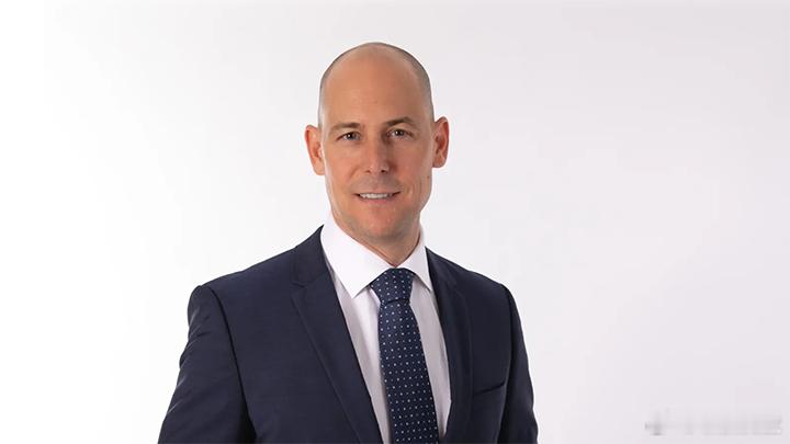 【达能老将空降瑞士百年乳企，渠道“闪电战”开打在即！】瑞士乳业巨头HOCHDOR